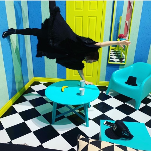 ELEGANT Black Faux Fur Double Layer CAPE Coat - Picture 9 of 9